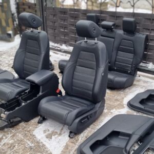 Сидіння Honda CR-V 5 покоління 2019–2023 салони комплектні з дверними картами, підлокітник, консоль, стан нових, чорний, білий, шкіра